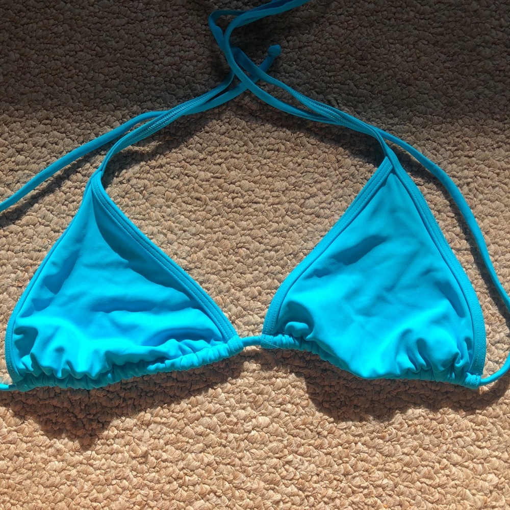 Victoria’s Secret bikini top size small